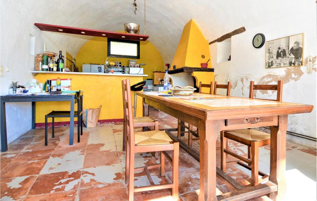 Stunning Home In St-Hippolyte-Du-Fort With Wifi Saint-Hippolyte-du-Fort Ngoại thất bức ảnh